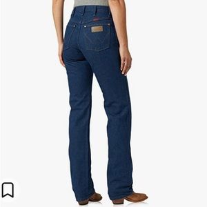 Wrangler womens Cowboy Cut Slim Fit Natural Rise Waist Jeans